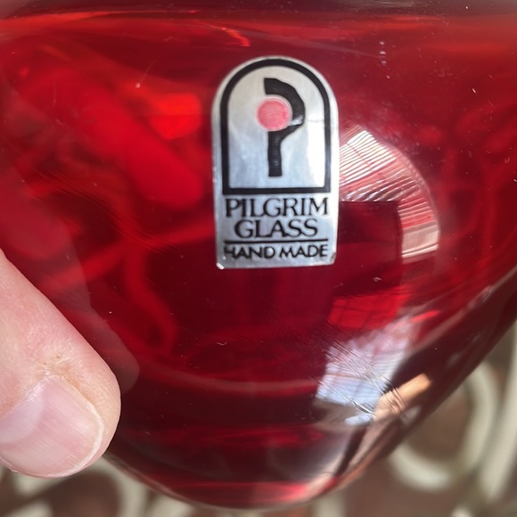 Pilgrim glass Vintage hand blown red apple paperweight excellent condition - Picture 7 of 8